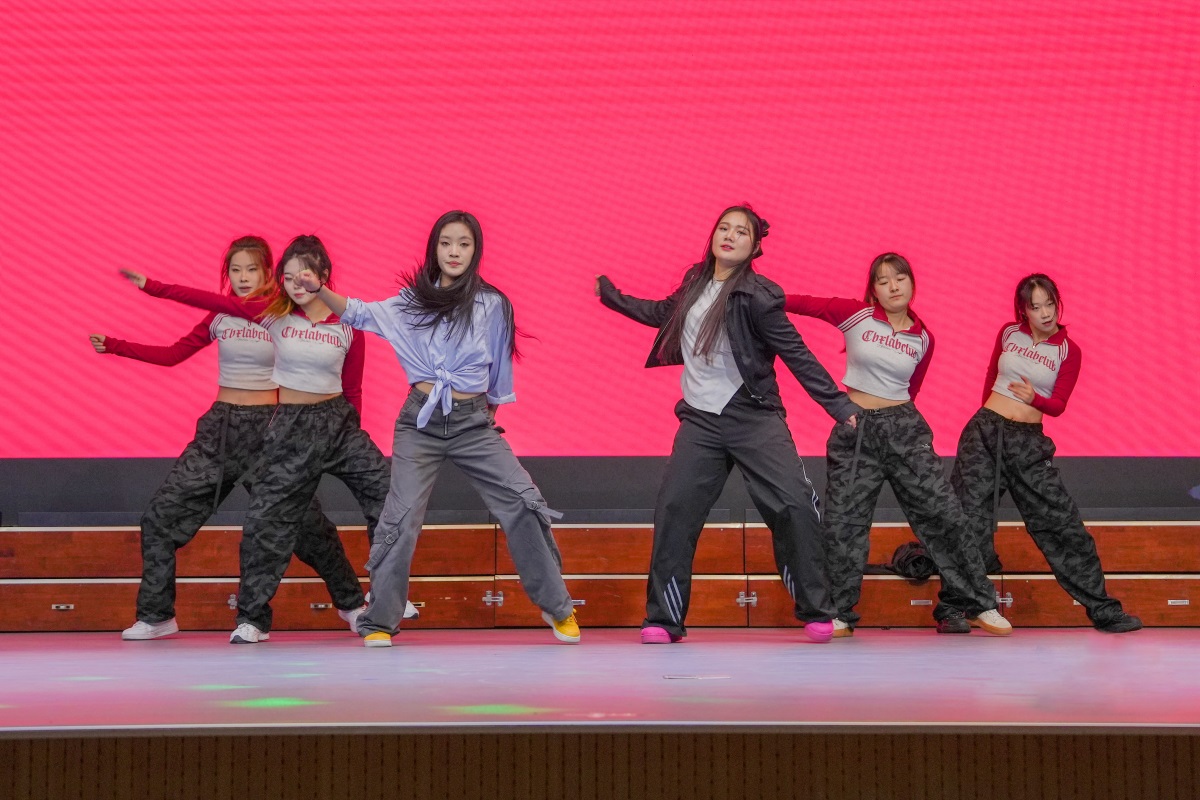 11爵士舞.JPG 11爵士舞.JPG